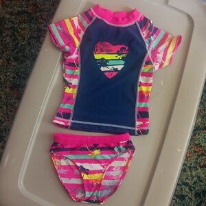 Rashguard and swim bottoms